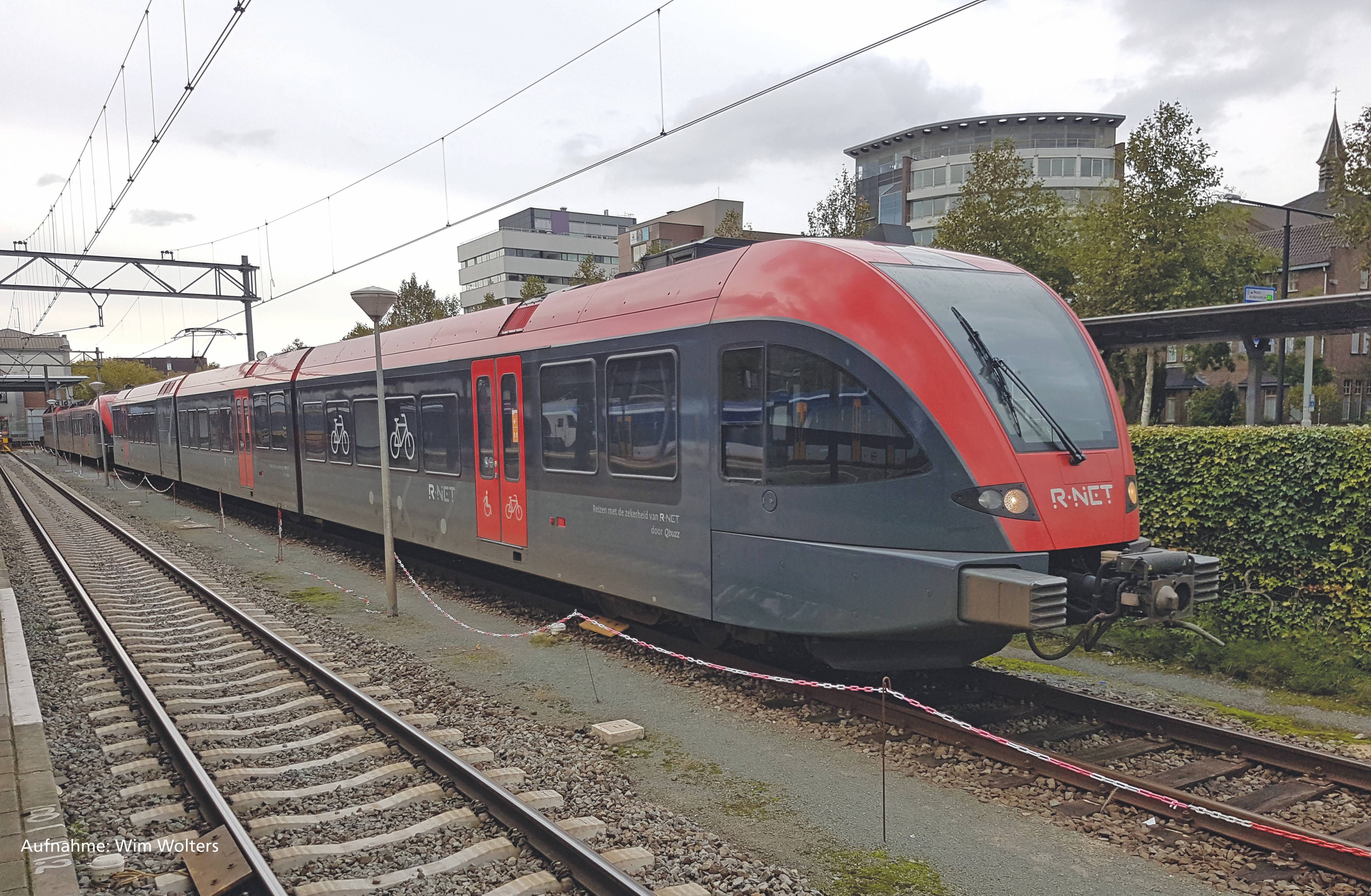 59035 R-Net Qbuzz Triebwagen GTW 2/8 Ep.6 AC