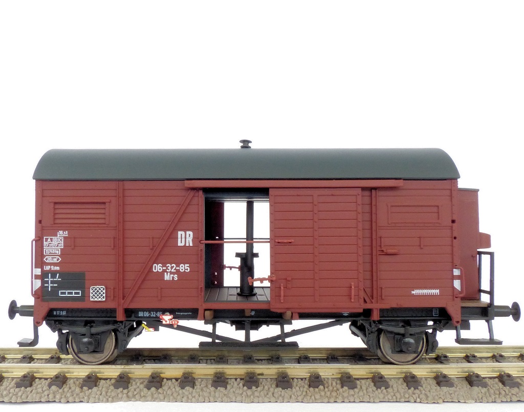 20794 DR gedeckter Güterwagen Mrs Ep.3b
