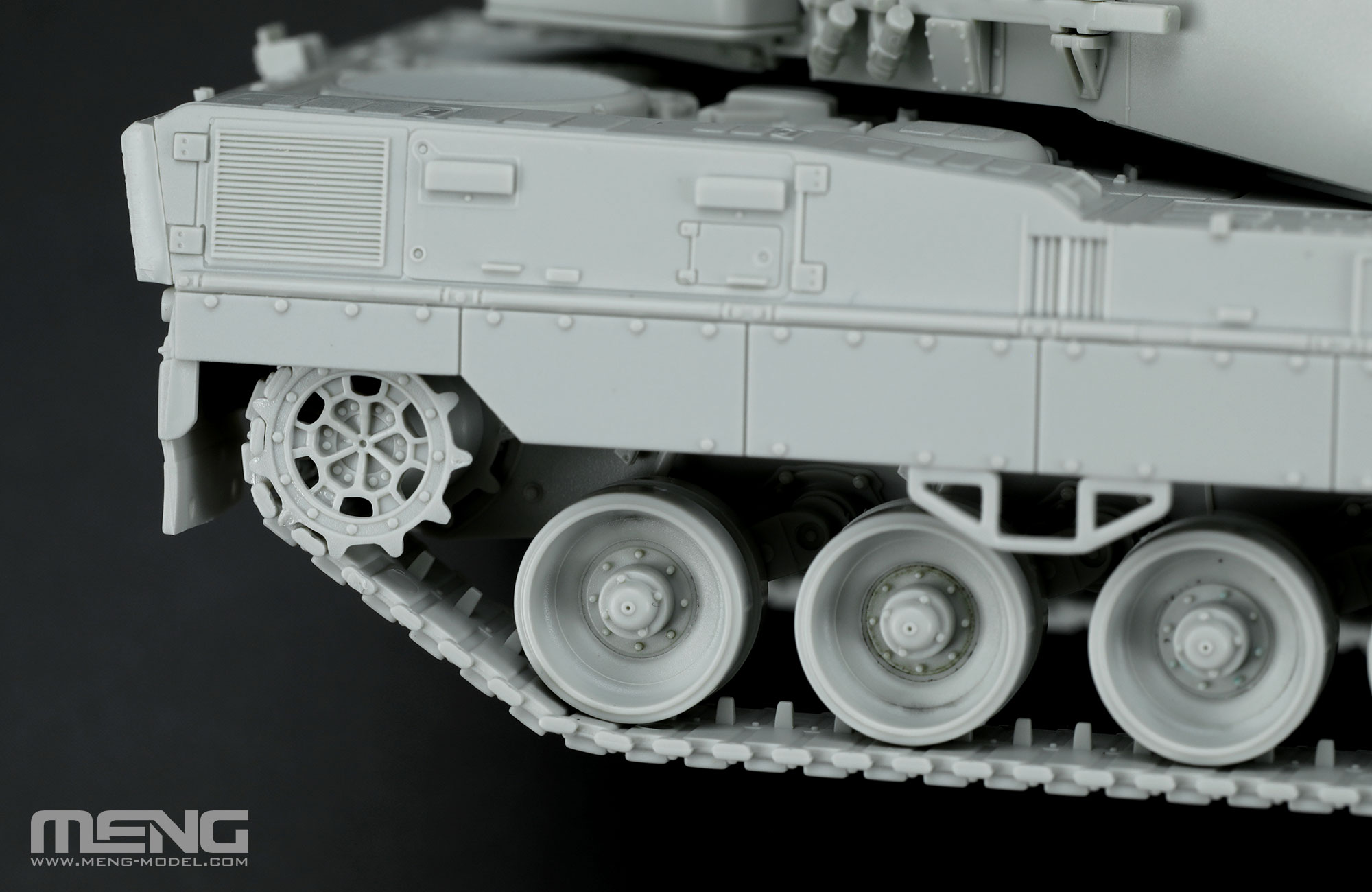 MENG 72-002 German Main Battle Tank Leopard 2 A7