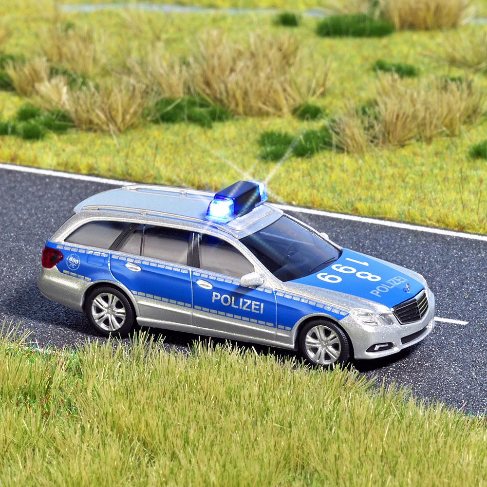 5626 Mercedes E-Klasse Polizei