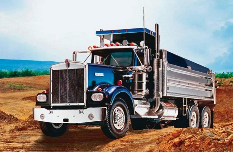 12628 Kenworth W-900 Dump Truck