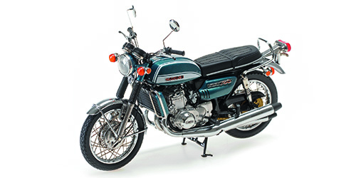 122162104 Suzuki GT 750 J 1973  Grün