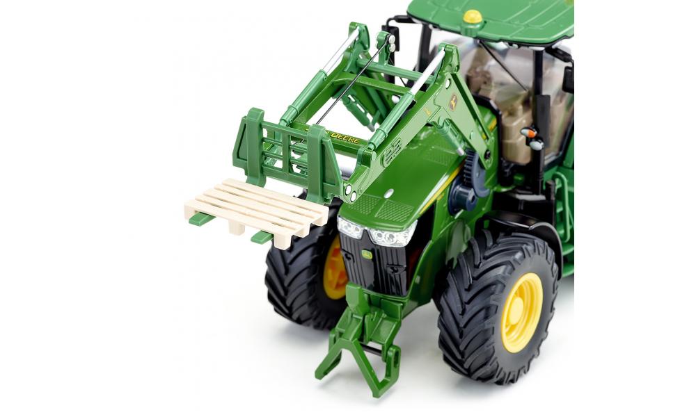 6792 John Deere 7310R mit Frontlader
