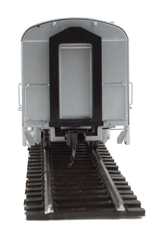 WalthersProto 15655 P-S Baggage BNSF #77 slv