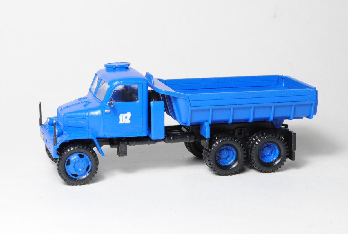 SDV model 481 Praga V3S Muldenkipper