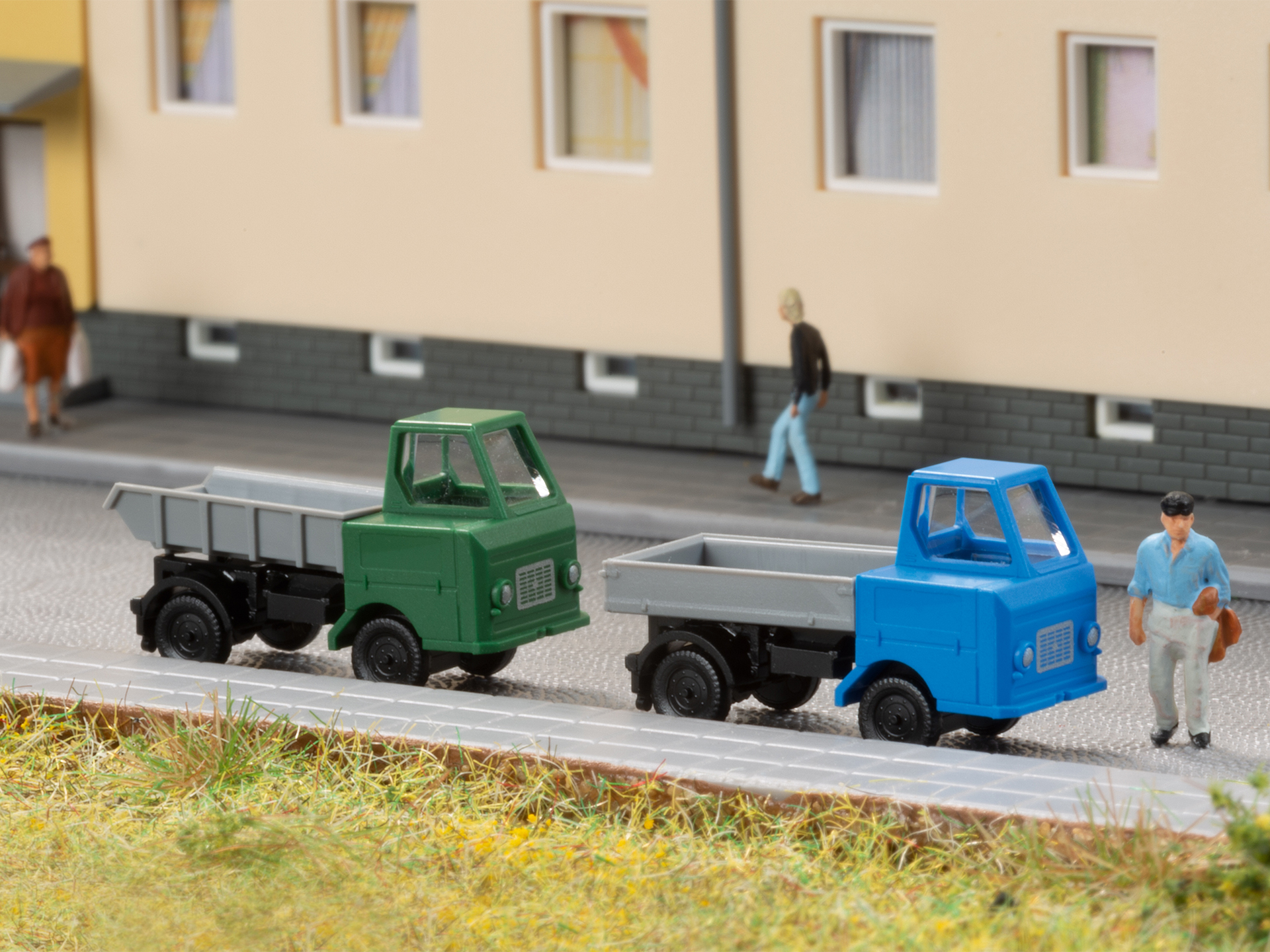 44656 Multicar M22 mit Anhänger