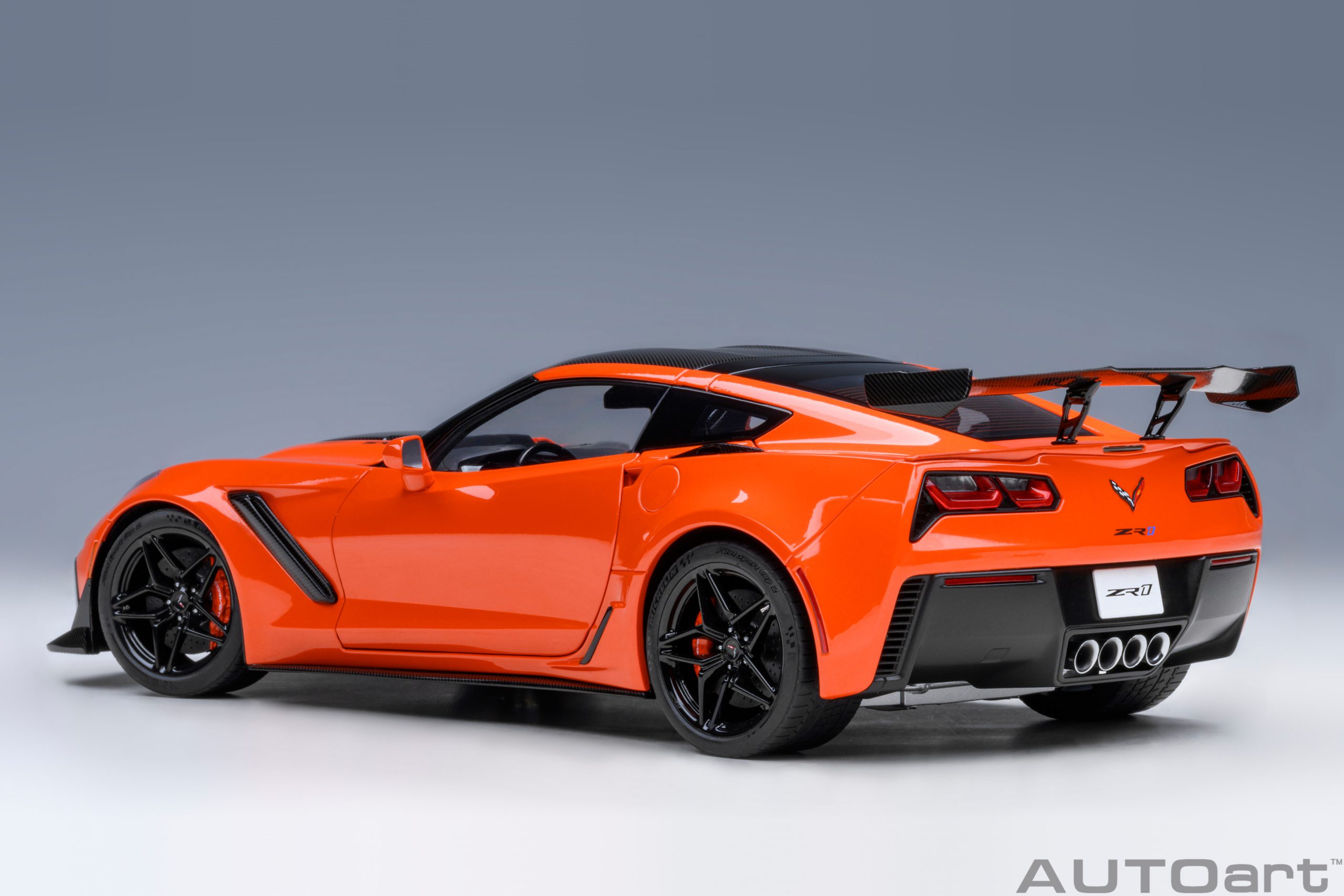 AUTOart 71279 Chevrolet Corvette ZR1 2019 orange