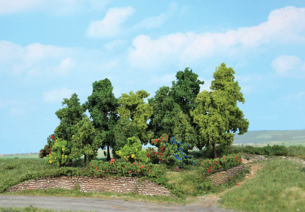 1996 18 Büsche und Bäume, 1-11 cm