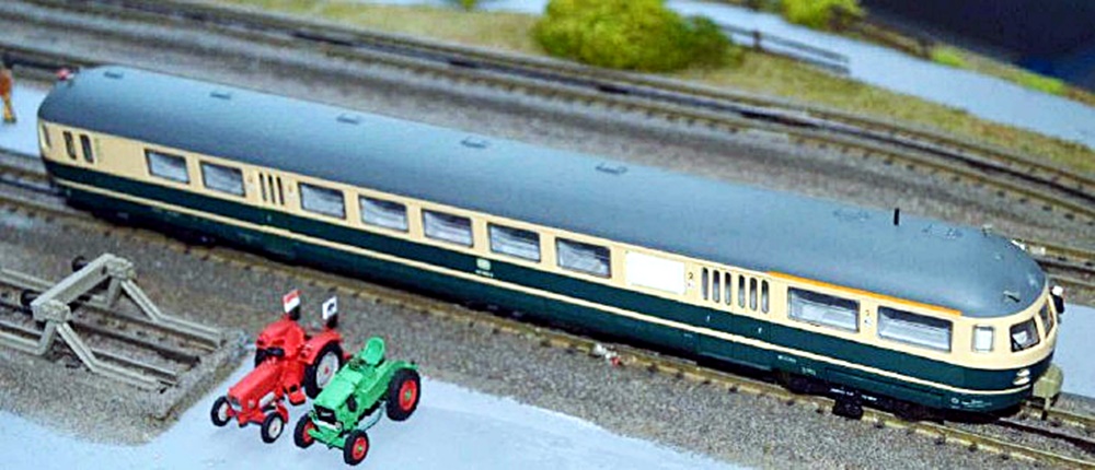 NPE NL44015 DB Steuerwagen BR 817 Ep.4 AC