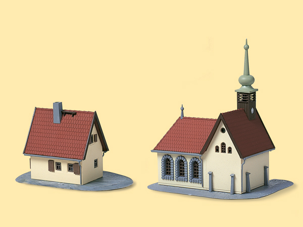 14461 Dorfkirche mit Pfarrhaus