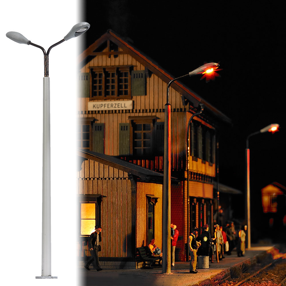 4138 Betonmast mit 2 Lampen gelbes Licht