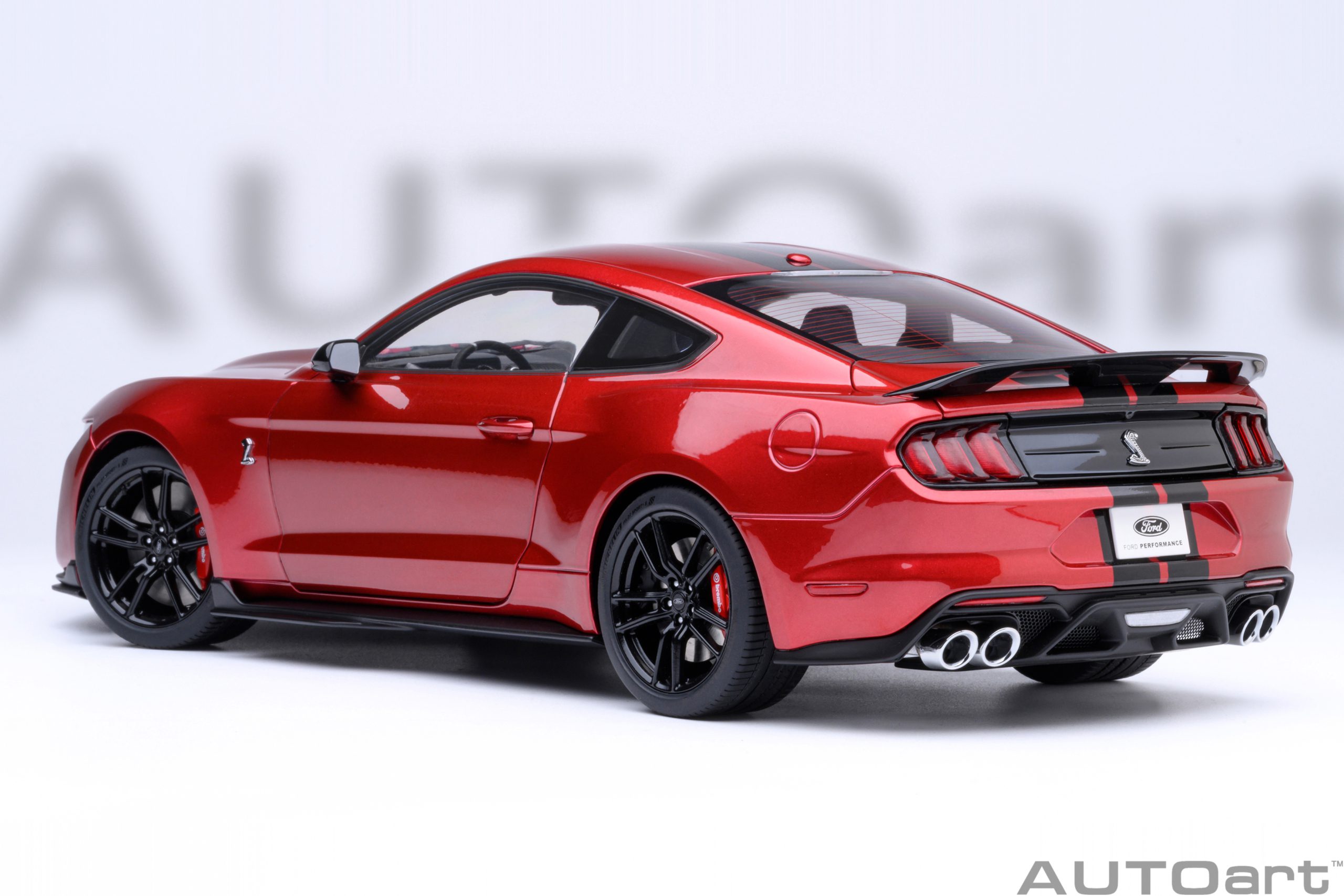 AUTOart 73098 Ford Mustang Shelby GT500 - red