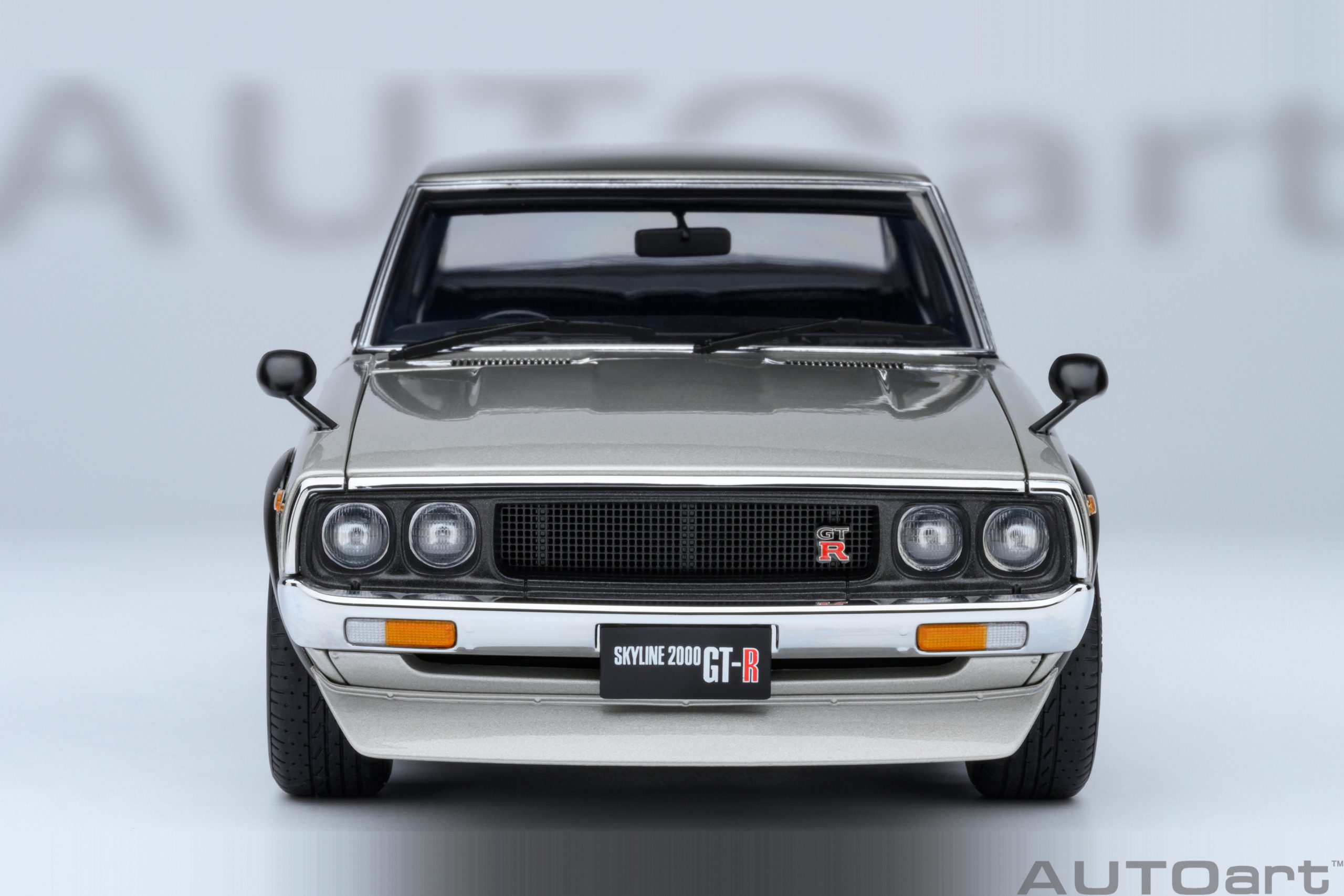 AUTOart 77466 Nissan Skyline 2000 GT-R (KPG110) silber