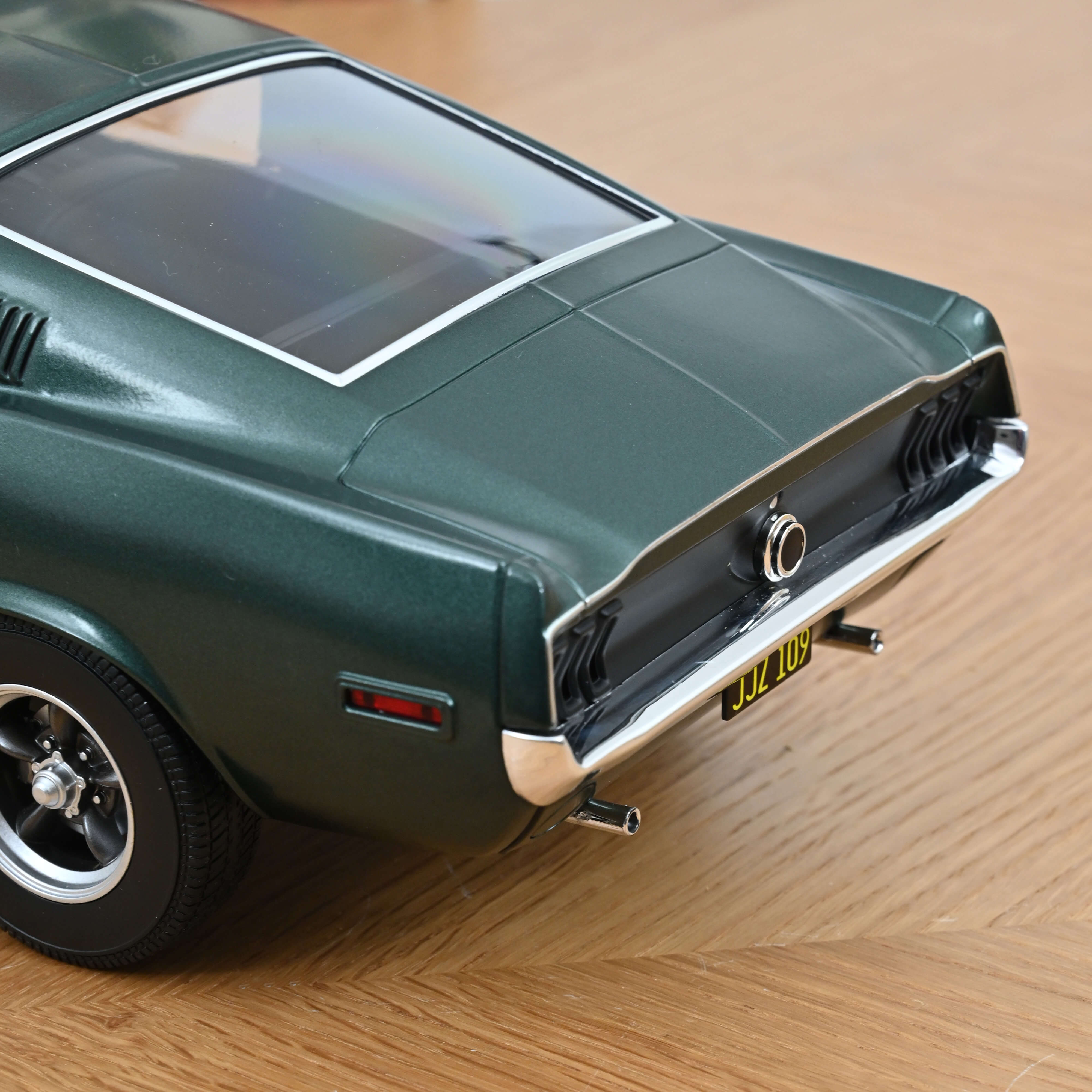 Norev 122702 Ford Mustang Fastback grün-met. 1968