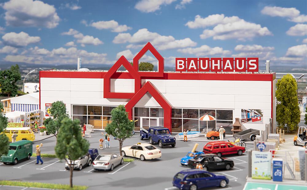 130889 Baumarkt, Reliefmodell Systembau