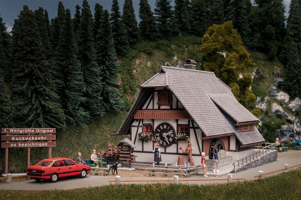130011 Jubiläumsmodell Kuckucksuhr