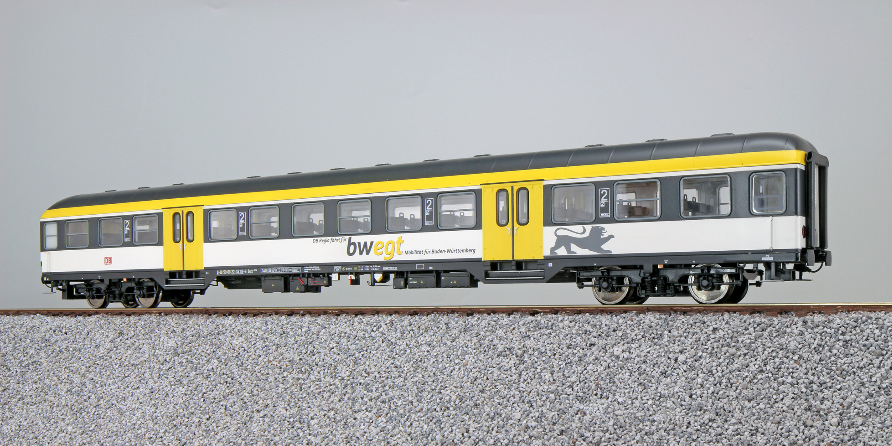 36510 DBAG Personenwagen Bnrz 451.4 2.Kl. Ep.6