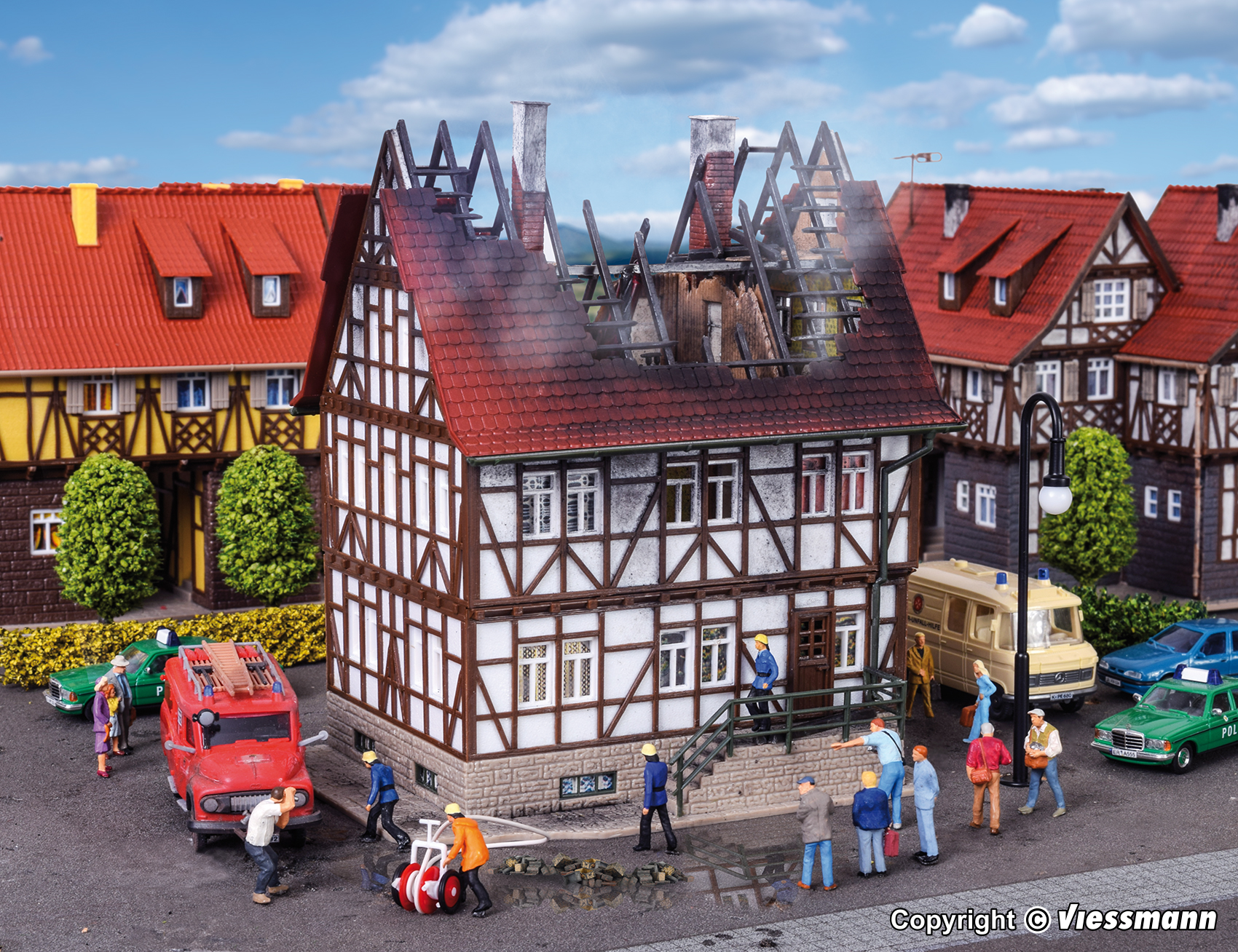 43728 Brennendes Haus