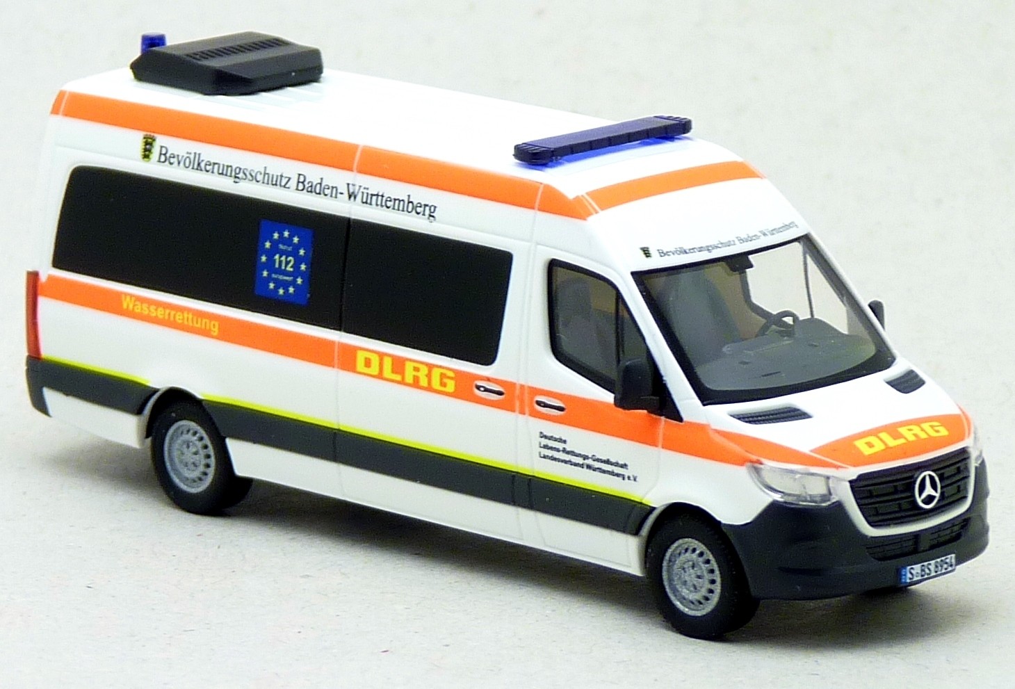 Busch Autos 52600 MB Sprinter Kasten LR weiß