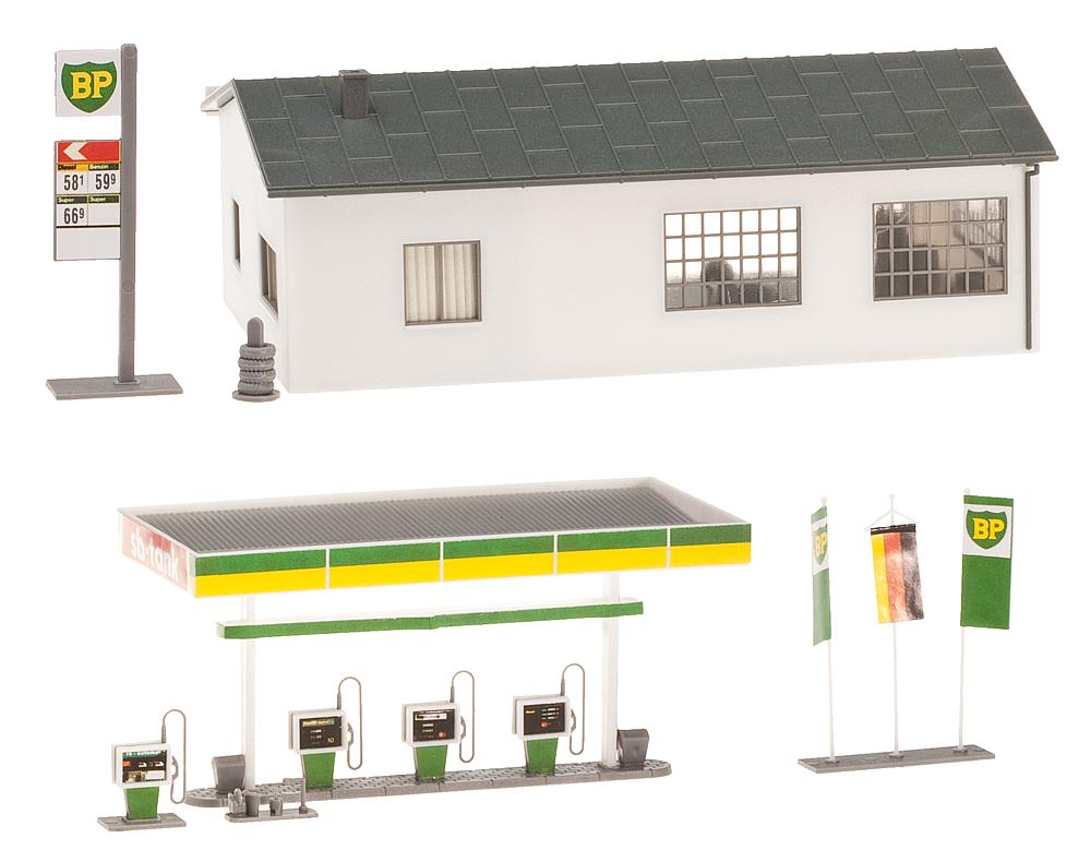 130345 Tankstelle mit Servicegebäude
