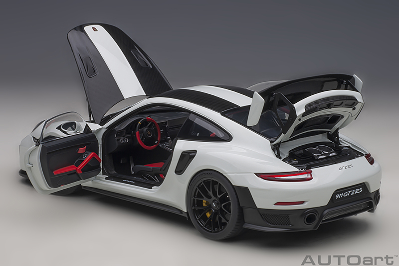 AUTOart 78171 Porsche 911 (991.2) GT2RS 2017 Weissach