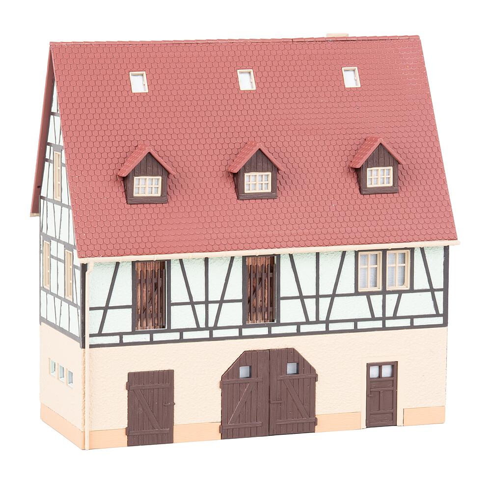 Faller 130147 Fachwerkhaus mit Wirtschaftsg