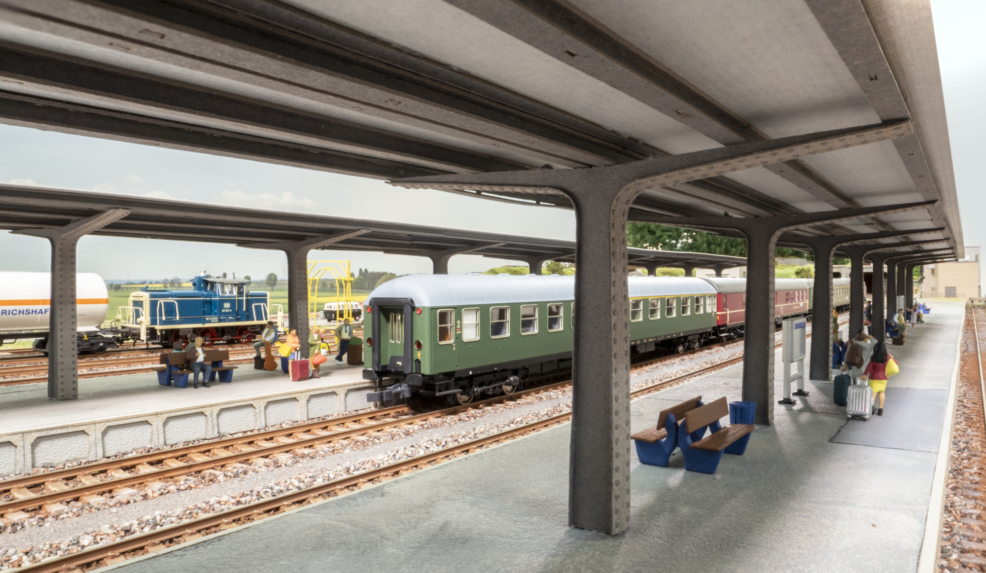 66011 Bahnsteigüberdachung
