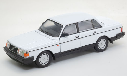 WEL24102W Volvo 240 GL weiß
