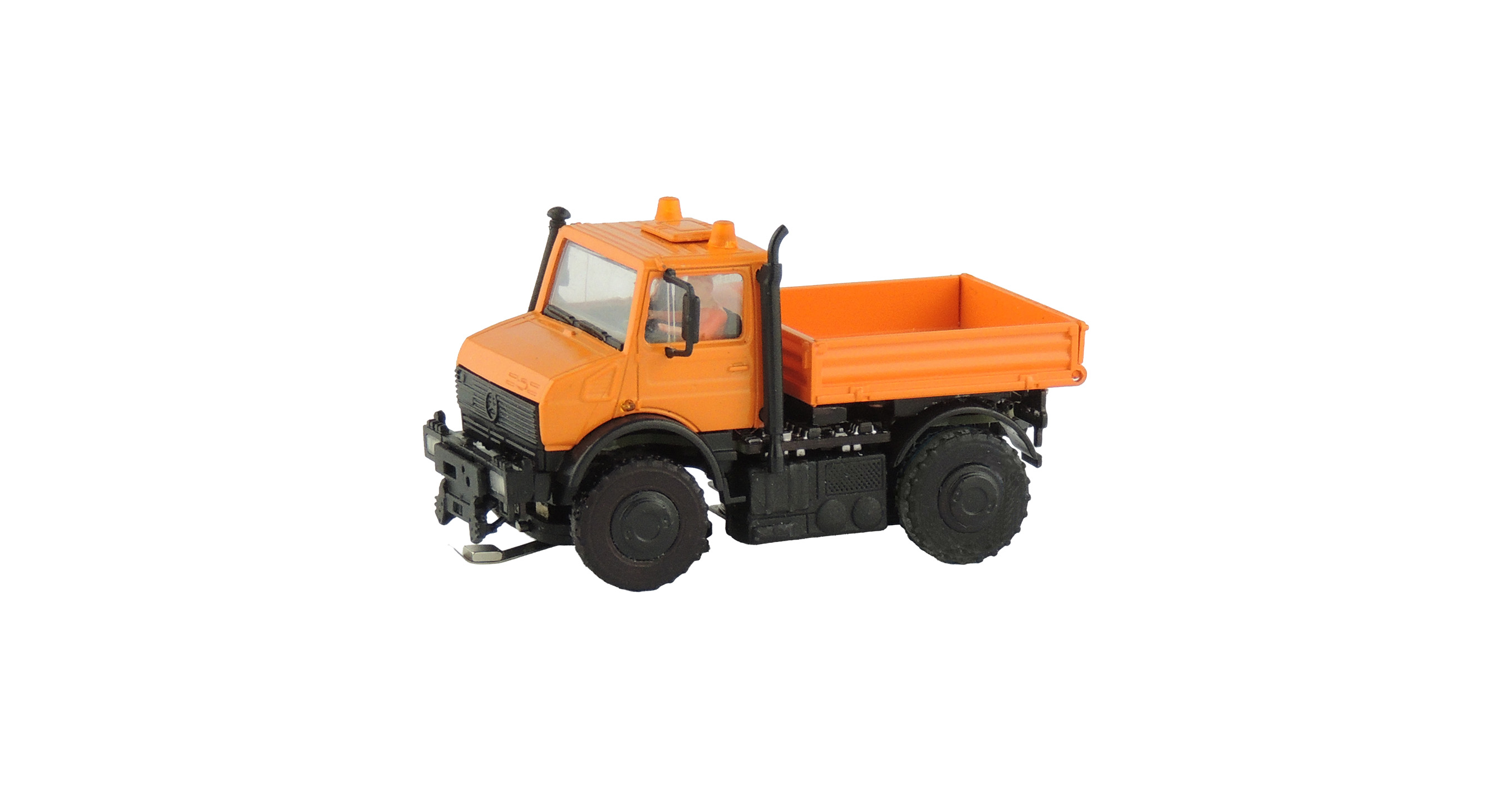 8180 H0 UNIMOG Typ U2400