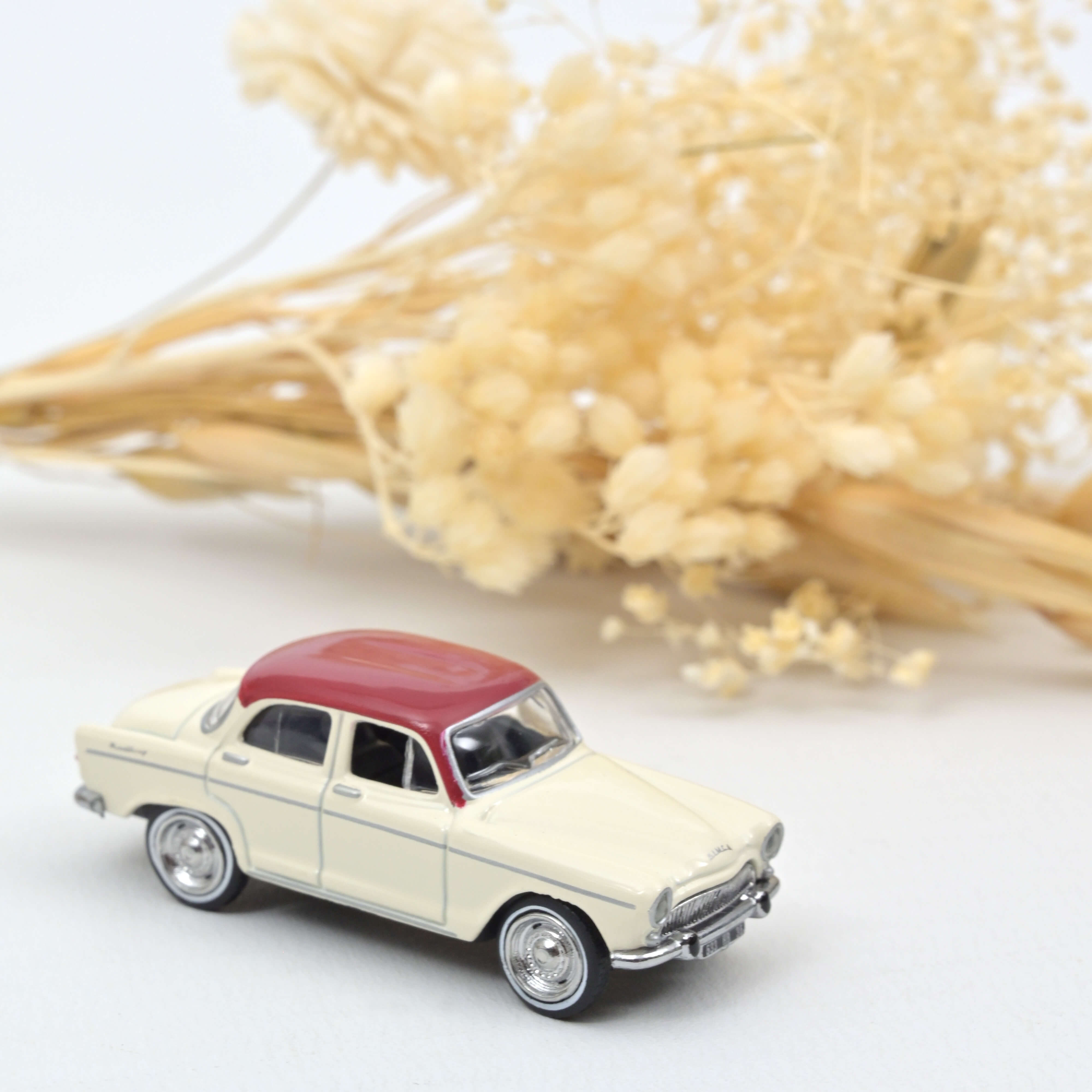 576087 Simca Aronde Montlhey creme/rot