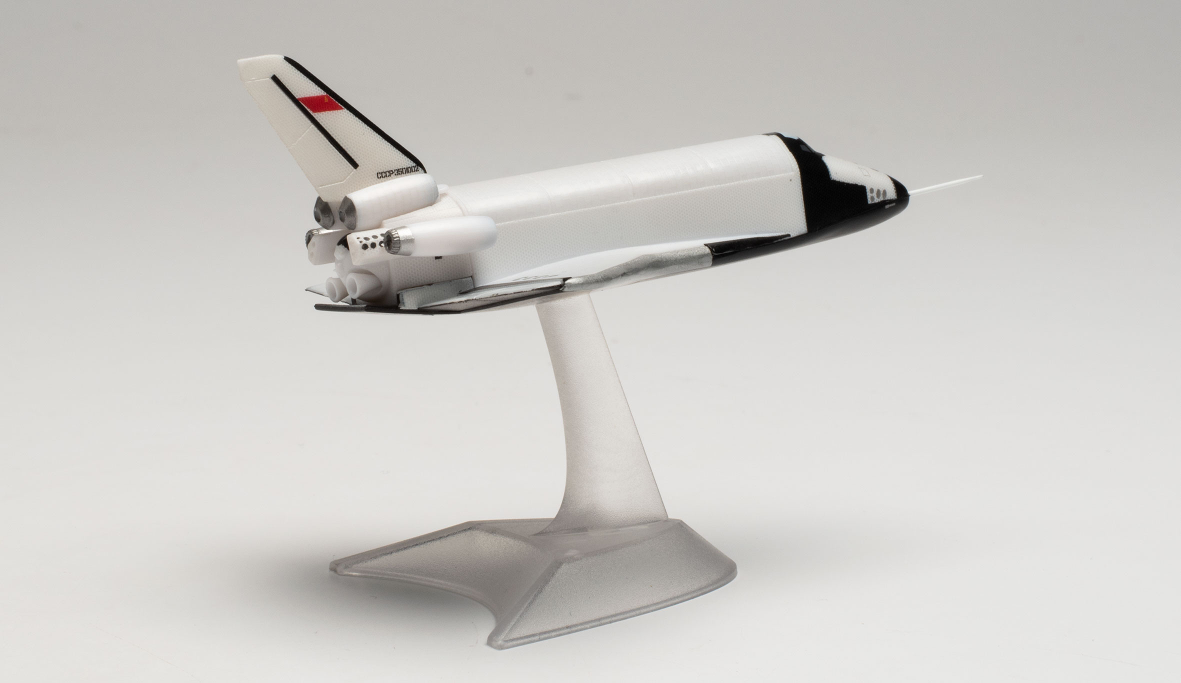 Herpa 562805 Buran Space Orbiter OK-GLI / BTS-002