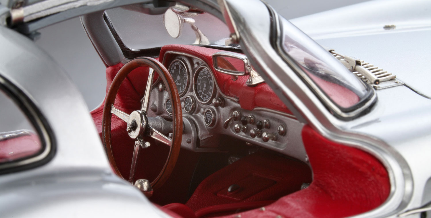 M-076 MB 300 SLR Coupé 1955, rotes Interieur