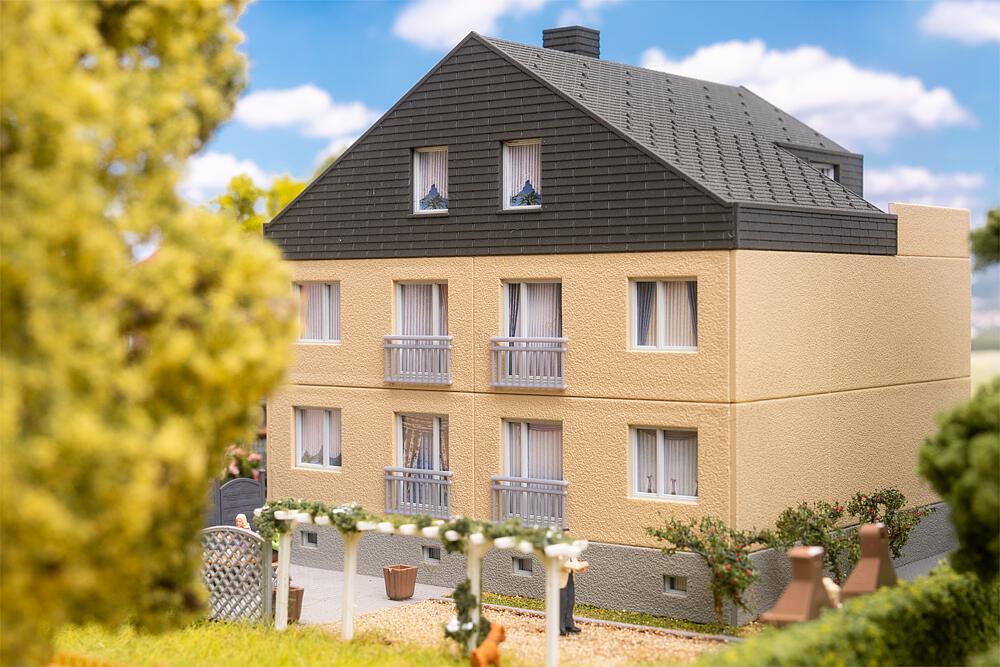 130755 Mehrfamilienhaus