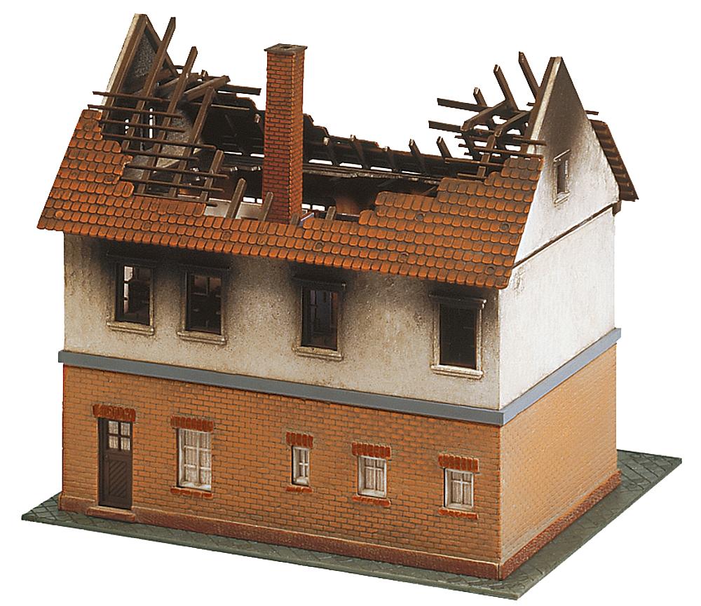 130429 Brandruine Gasthaus Zur Sonne