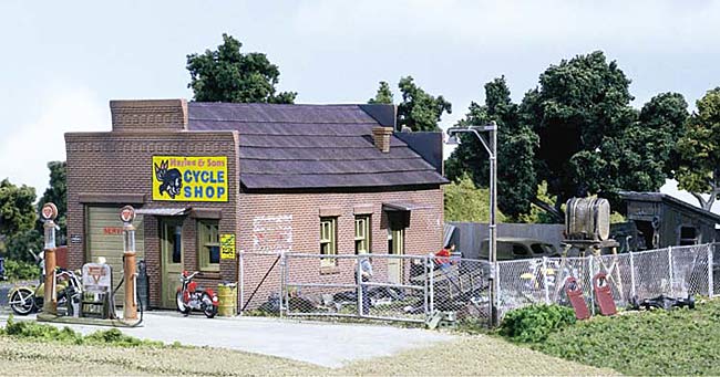 DPM40600 Harlee & Sons Cycle Shop