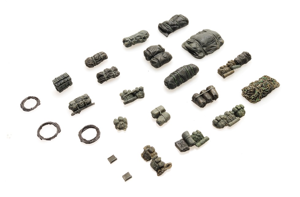6870557 US Stowage set modern