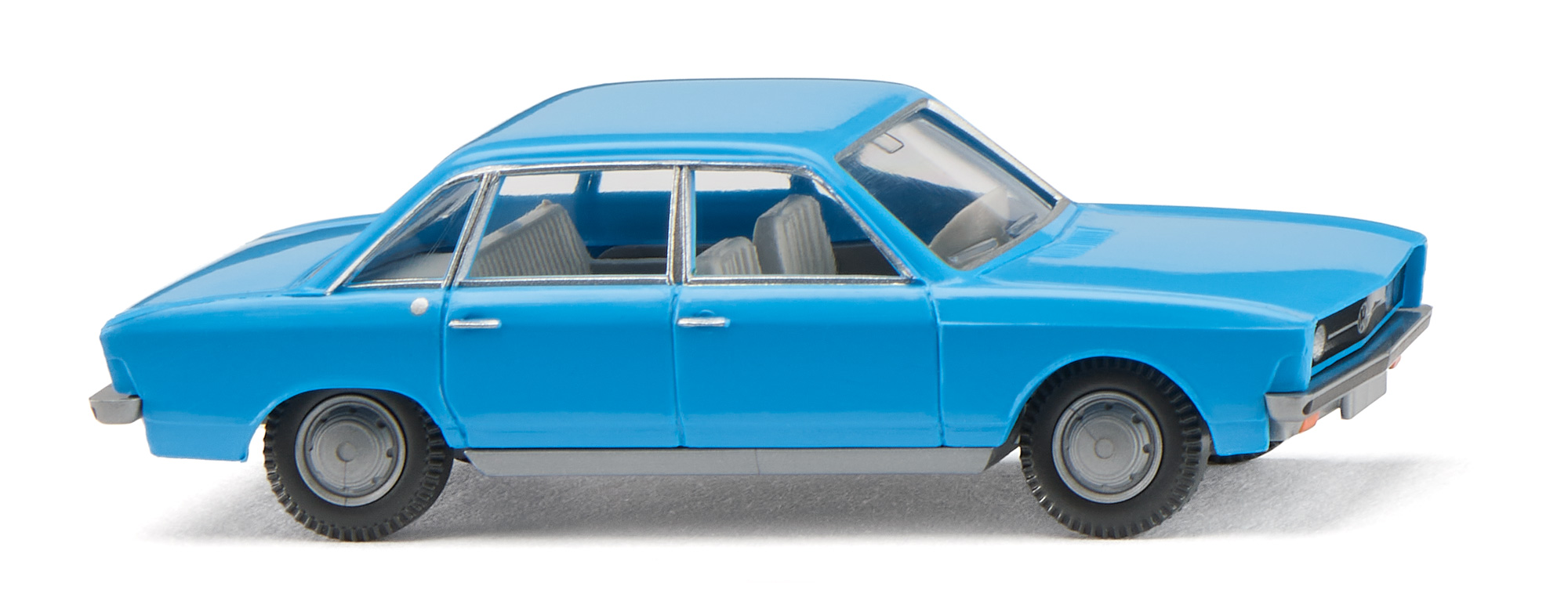 004704 VW K70 hellblau
