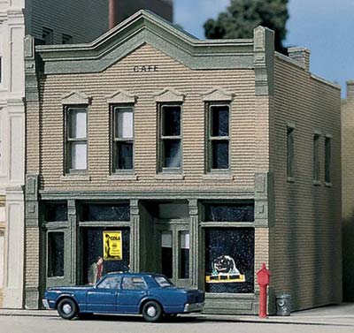 DPM51200 Roadkill Cafe