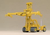 Walthers 3109 Kalmar container crane 