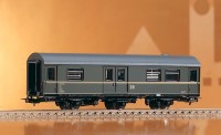 Piko 53082 DR Gepäckwagen 3-achs Ep.3 