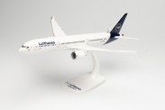 Herpa 613453 SnapFit: Boeing 787-9 Dreamliner LH 