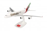 Herpa 614948 SnapFit: Airbus A380 Emirates A6-EOH