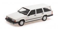 Minichamps 155171772 Volvo 740 GL Break weiß