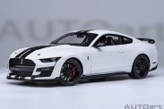 AUTOart 73095 Ford Mustang Shelby GT500 - white 
