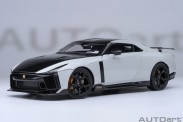 AUTOart 77511 Nissan GT-R50 by Italdesidn met. white 