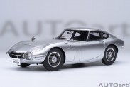 AUTOart 79548 Toyota 2000GT silber (1967) 
