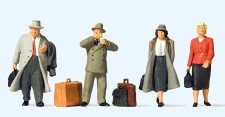 Preiser 65373 Reisende am Bahnhof 