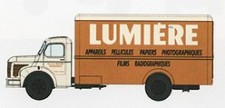 REE Modeles CB-115 Berliet GLC6 Koffer-Lkw Lumiere 