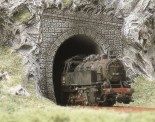 Busch 8190 Dampflok Tunnelportale, eingleisig 