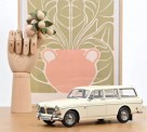 Norev 188750 Volvo Amazon Break Pearl White  